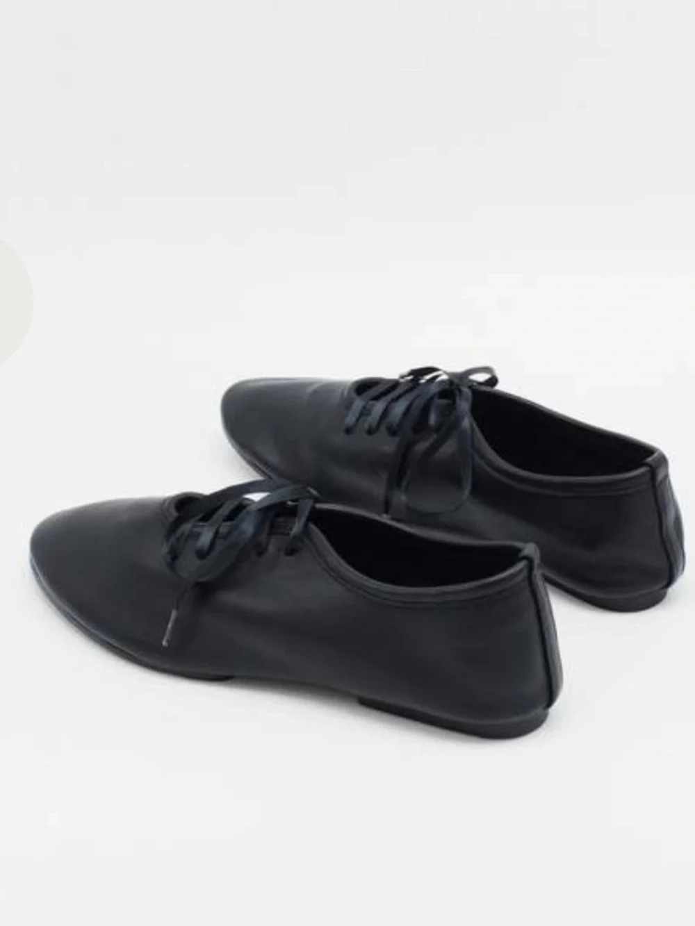 Womens’s About Arianne black Leather Lace Up Shoes crafted in Spain.